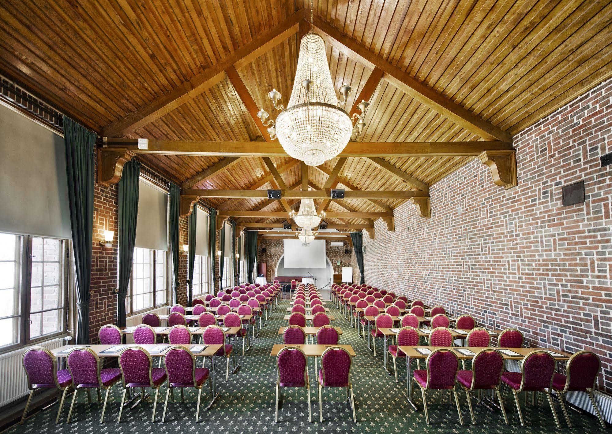 Vanajanlinna Hotel 4*